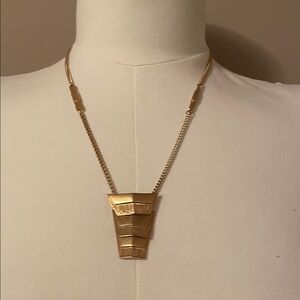 Vendrome Gold Geometric Pendant Necklace